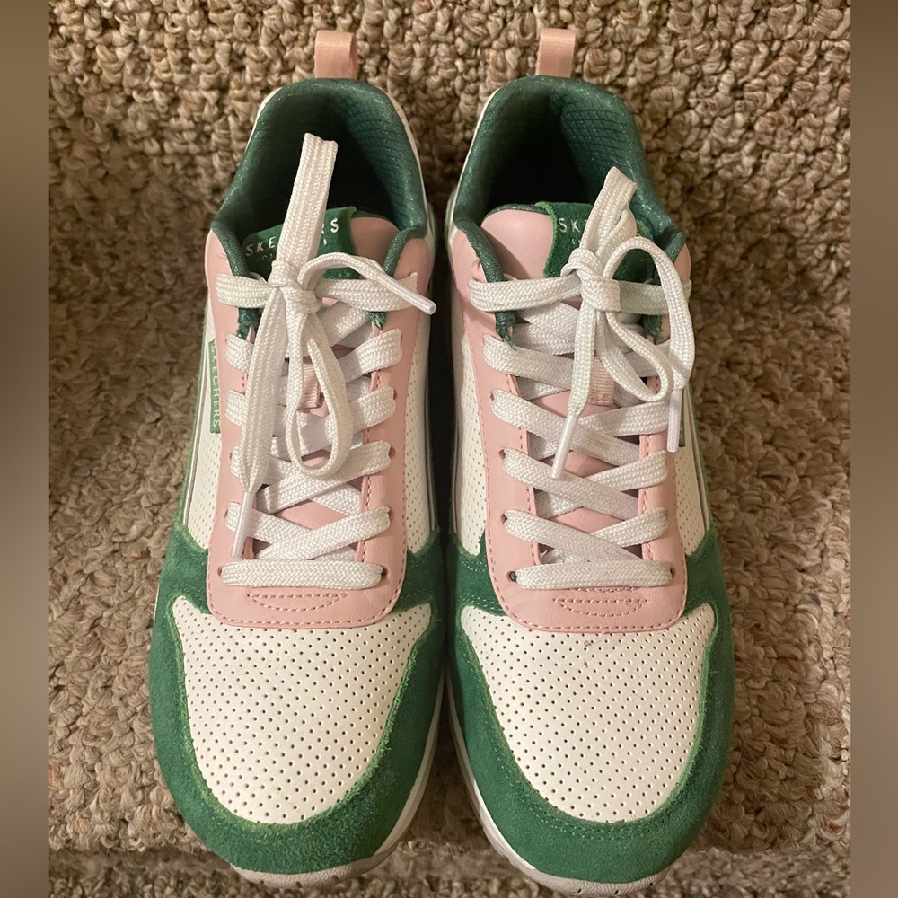 Sketchers Women’s Uno 2 Much Fun size 9